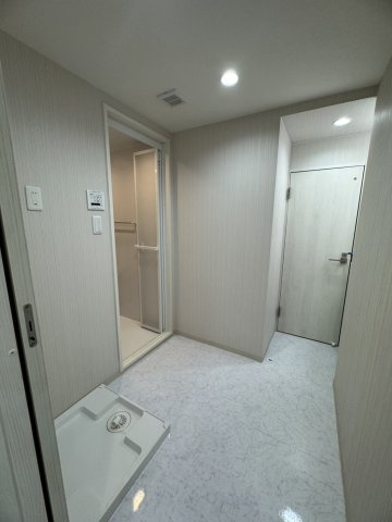 新宿ニューハウジングの脱衣所|清潔感のある脱衣所