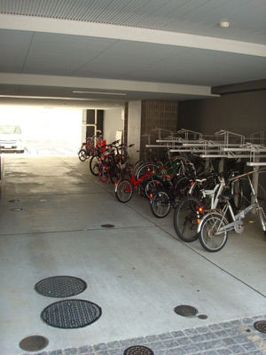 【エントランス】 | クレスティアステージア天神