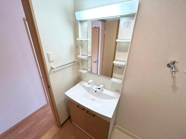 サンフィットヒルズ　Ｂの収納|洋室（６帖）