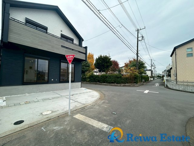 新築戸建　茅ヶ崎市高田3丁目の前面道路含む現地写真