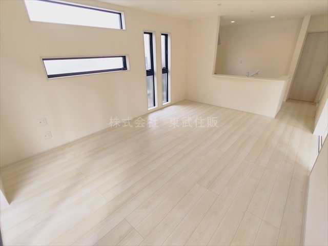 【居間・リビング】 | 川越市大仙波 | ゆったりとした16.0帖のリビングです