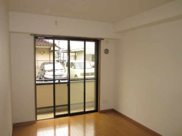 ＣＨＵＲＡ・ＳＵＮＨＥＩＭの居間・リビング|※別号室の参考写真です。