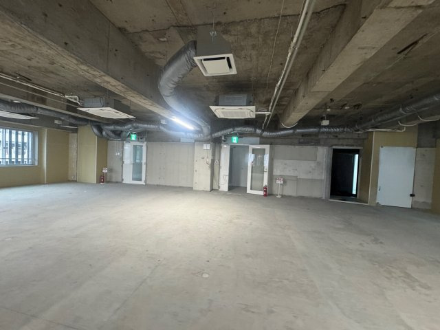 曙ビルの内装