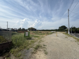 【前面道路含む現地写真】