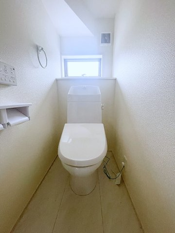 新築戸建・建売　本宮市岩根　Livele Garden　全12棟のトイレ