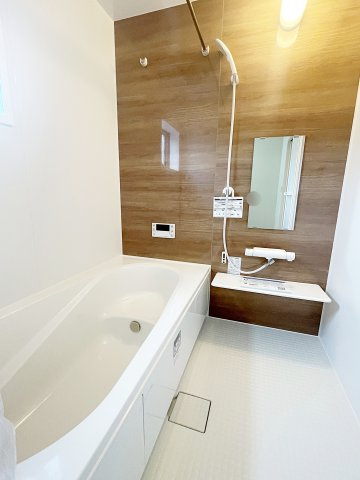 新築戸建・建売　本宮市岩根　Livele Garden　全12棟の浴室