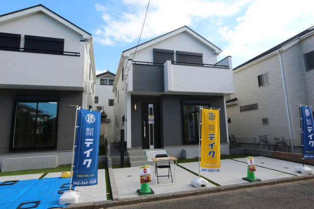 【Heartfull Town】東大和市向原５期の外観|「東大和市」駅周辺はボウリング場やスケートリンク、東京都薬用植物園等のレジャー施設も豊富♪