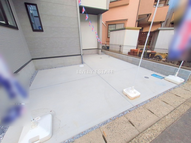越谷市蒲生西町2丁目 新築分譲住宅の駐車場
