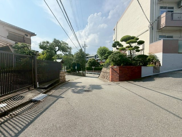 甲山グリーンハイツのその他|物件のことはもちろん、教育施設・スーパー・商業施設・公園・公共機関といった周辺の住環境も車でご案内します。ぜひ現地で暮らしやすさなどイメージしてください！