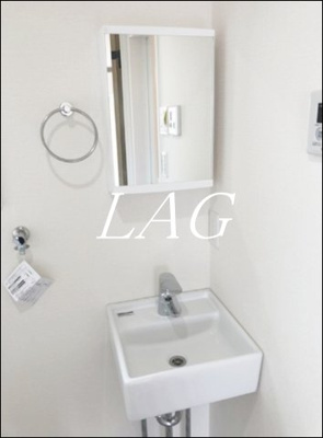 【洗面所】 | コンフォート東向島 | 独立洗面台です。