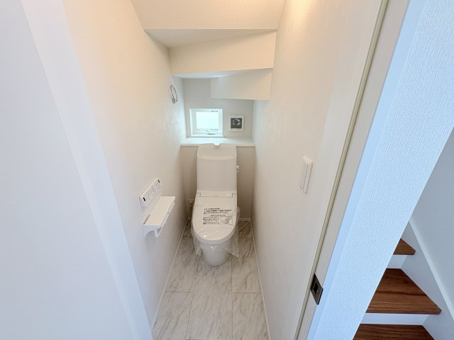 沖縄市美里６丁目２期-１１号棟のトイレ