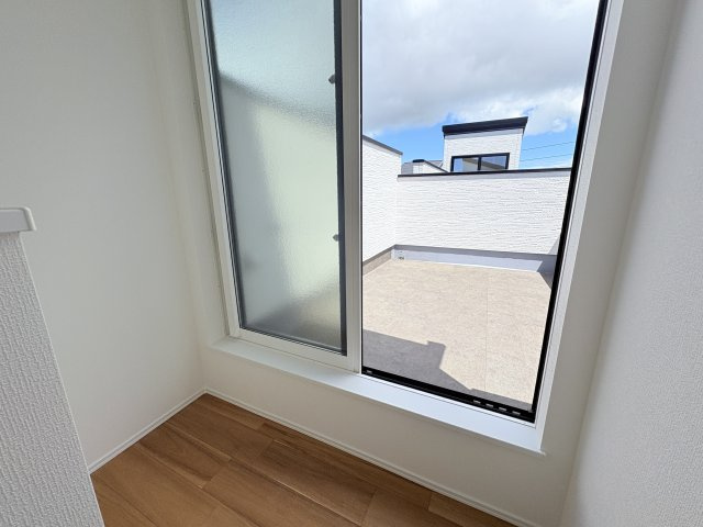 沖縄市美里６丁目２期-１１号棟のその他