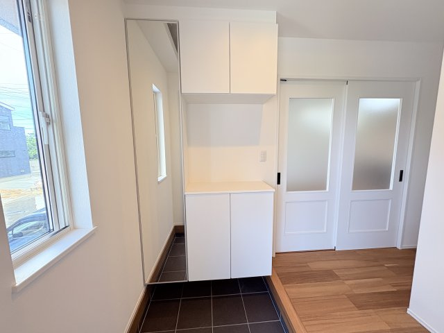 沖縄市美里６丁目２期-１１号棟の玄関