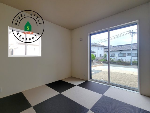 熊本市北区武蔵ケ丘2丁目第1-2棟（1号棟）の内観：施工例|和室を上手に活用すると暮らし方の幅が広がります。例えば普段は開け放して、子供の小さいうちはお昼寝や遊びのスペースに。畳はソフトなので転んでもケガをしにくく安心です