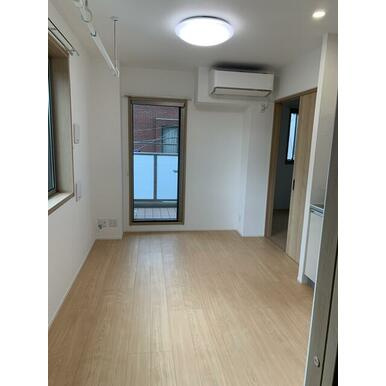 Maison K の居間・リビング