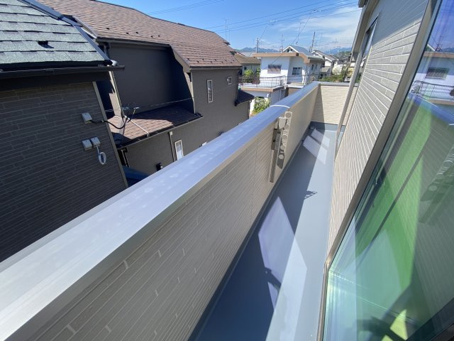 『八王子市新築戸建て』八王子市川口町2120-1【仲介手数料無料】　１７期のバルコニー|～仲介手数料無料☆八王子ひなた不動産～　八王子市川口町　新築戸建て