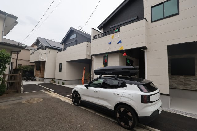 《仲介手数料無料》練馬区石神井町８丁目42-18(2号棟)新築一戸建てKEIAI Styleの外観|撮影日 2025年10月9日 13:40 曇り