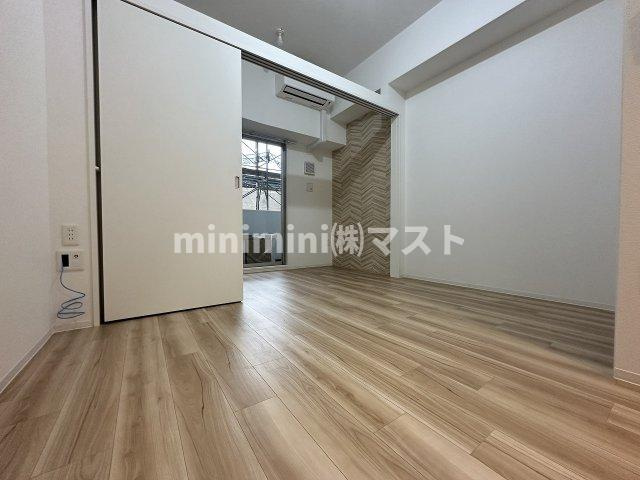 セレニテ阿波座ミラクの居間・リビング