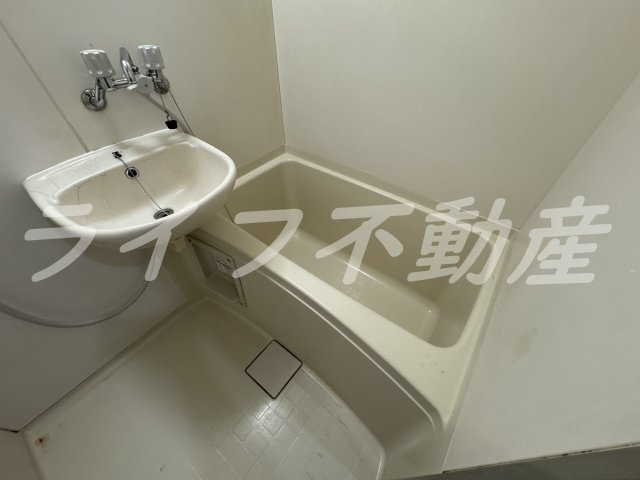 新深江ツリガミビルパートⅠの浴室|日々の暮らしに欠かせないお風呂です