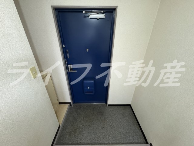 新深江ツリガミビルパートⅠの玄関|玄関です