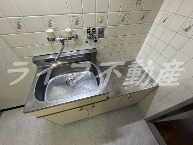 新深江ツリガミビルパートⅠのキッチン|きれいなキッチンです