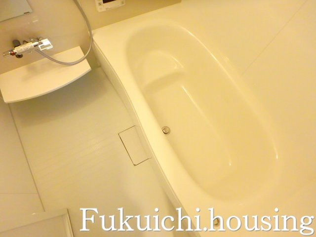 ステージクォリアップ経堂の浴室