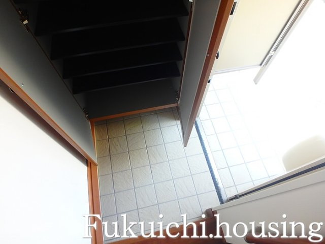 ステージクォリアップ経堂の玄関