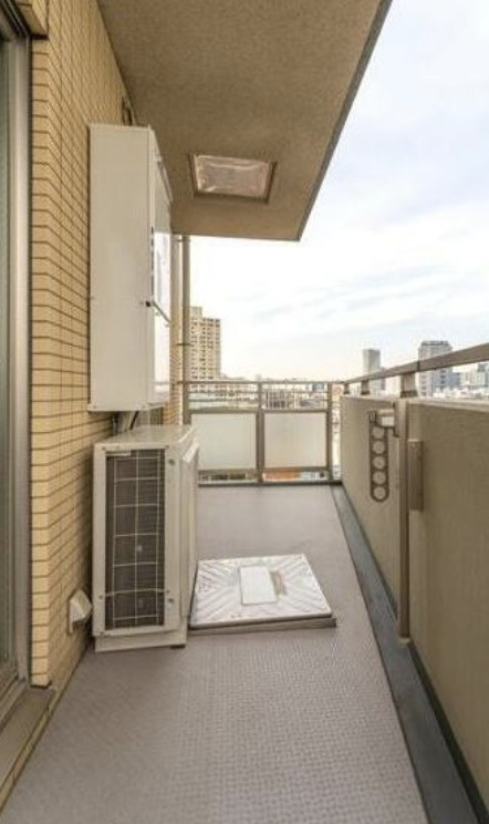 オーキッドレジデンス六本木のバルコニー