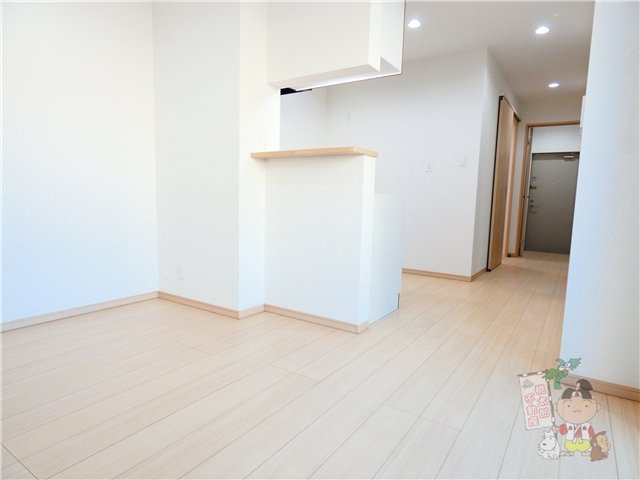 ＲＥＧＡＬＥＳＴ　ＬＵＣＥＮＴＥ（レガリストルチェンテ）の居間・リビング