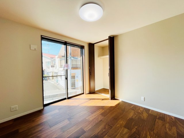 『八王子市新築戸建て』八王子市長沼町60-2【仲介手数料無料】の洋室|～仲介手数料無料☆八王子ひなた不動産～八王子市長沼町　新築戸建て