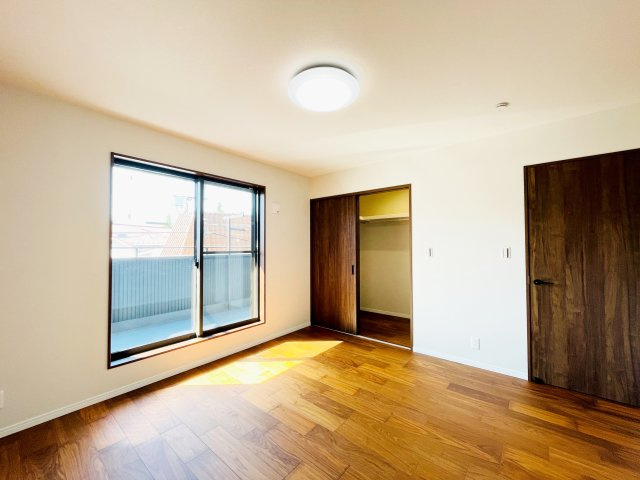 『八王子市新築戸建て』八王子市長沼町60-2【仲介手数料無料】の洋室|～仲介手数料無料☆八王子ひなた不動産～八王子市長沼町　新築戸建て