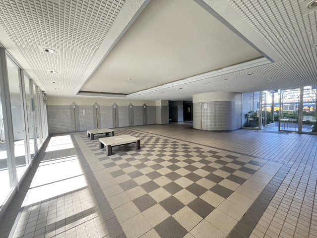 サンディ・パークスⅢ番館のロビー