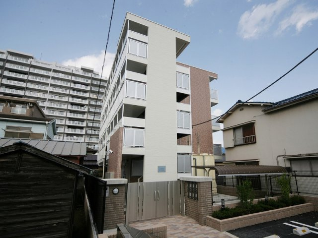 レオパレスアルス中央