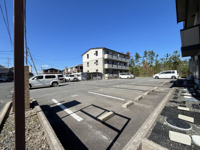 【駐車場】 | リビングタウン弓ヶ浜B棟