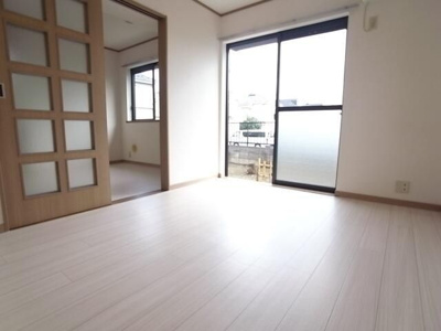 【内装】 | ヤンロゼⅡ