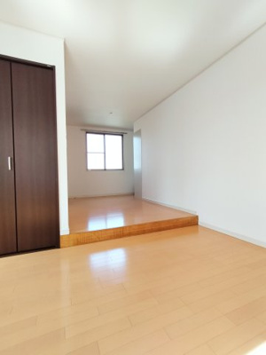 【居間・リビング】 | アトラスカーロ弐番館