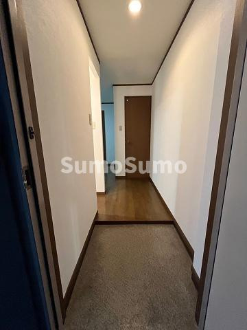 フェアリーテール出屋敷の玄関