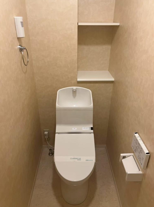 モリスガーデンヒルズ井土ヶ谷【仲介手数料無料】のトイレ