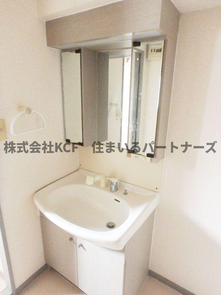 ロマネスク通町第2の独立洗面台|使いやすい独立洗面台です