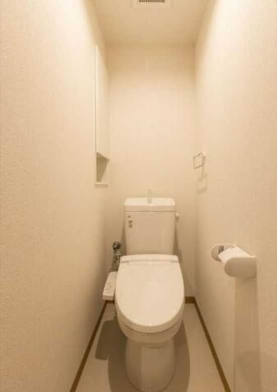 グランスリジェ　ネット無料　洗髪洗面化粧台　角部屋のトイレ