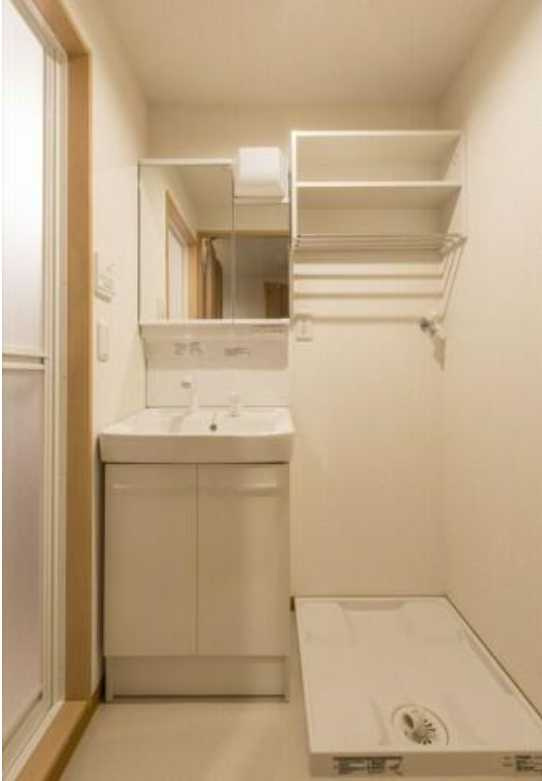 グランスリジェ　ネット無料　洗髪洗面化粧台　角部屋の洗面所