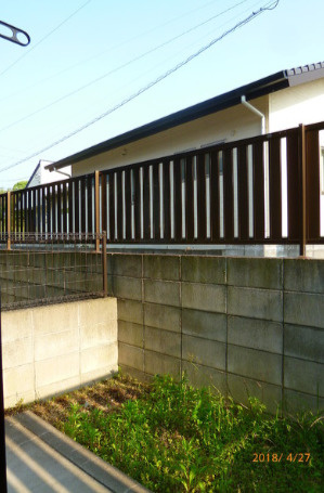 クローバー岡の庭|簡単な家庭菜園も楽しめるお庭です