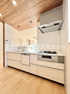 【キッチン】 | 三島市谷田 新築一戸建て 2号棟 | キッチンです