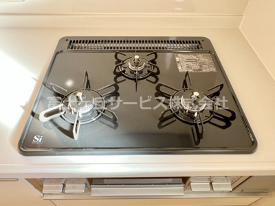 【その他】 | 三島市谷田 新築一戸建て 2号棟 | 3口コンロです