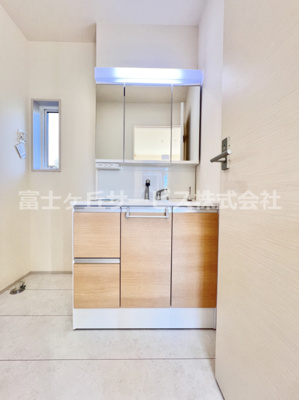 【独立洗面台】 | 三島市谷田 新築一戸建て 2号棟 | 使いやすい独立洗面台です