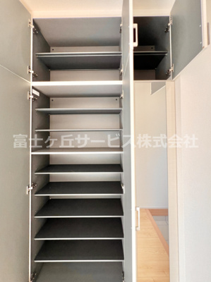 【収納】 | 三島市谷田 新築一戸建て 2号棟 | ちょっとした収納スペースも充実しています