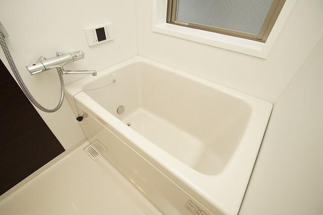 ラフィーネ井尻の浴室