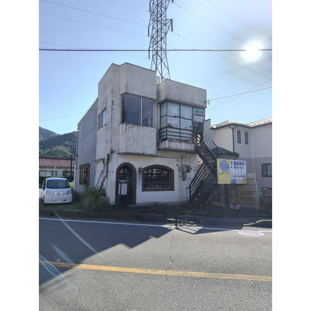 三田洞東1丁目1番5号倉庫の外観