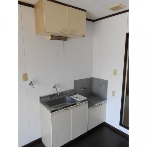 岐阜市六条片田１丁目のアパートのキッチン|キッチン