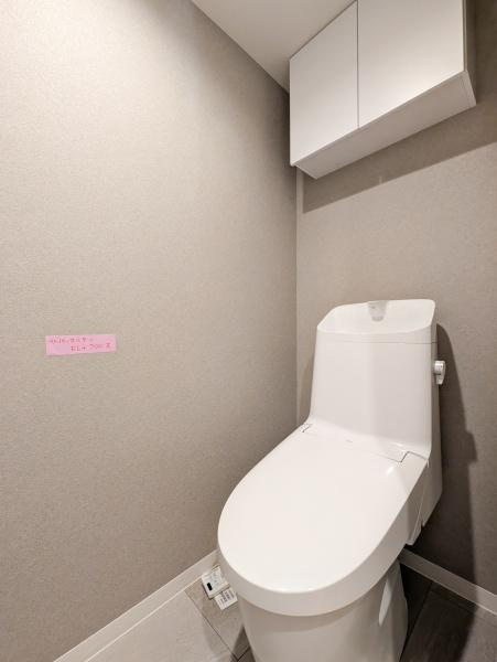 アールヴェール横濱反町のトイレ|清潔感のある内装のすっきりとしたデザインのトイレです。
水周りが綺麗だと安心ですね。
